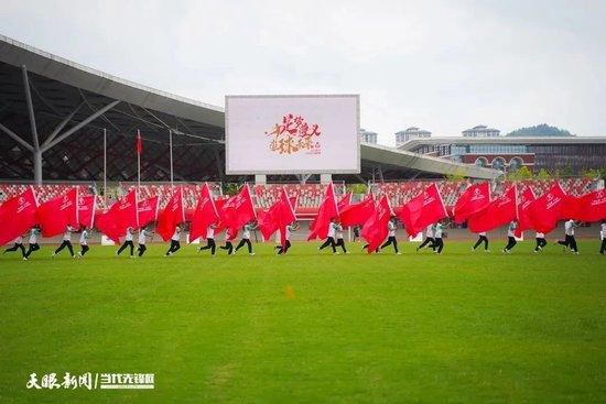 据ESPN报道，被排除在曼联队伍之外的桑乔预计将在冬窗离队，而且可能和马伦互换东家。